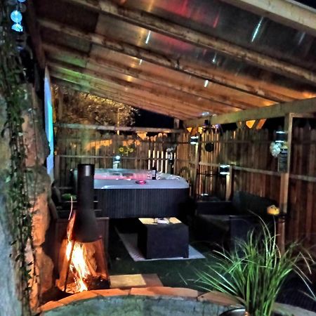 Le Love Chalet Des Alpes Guillestre Εξωτερικό φωτογραφία