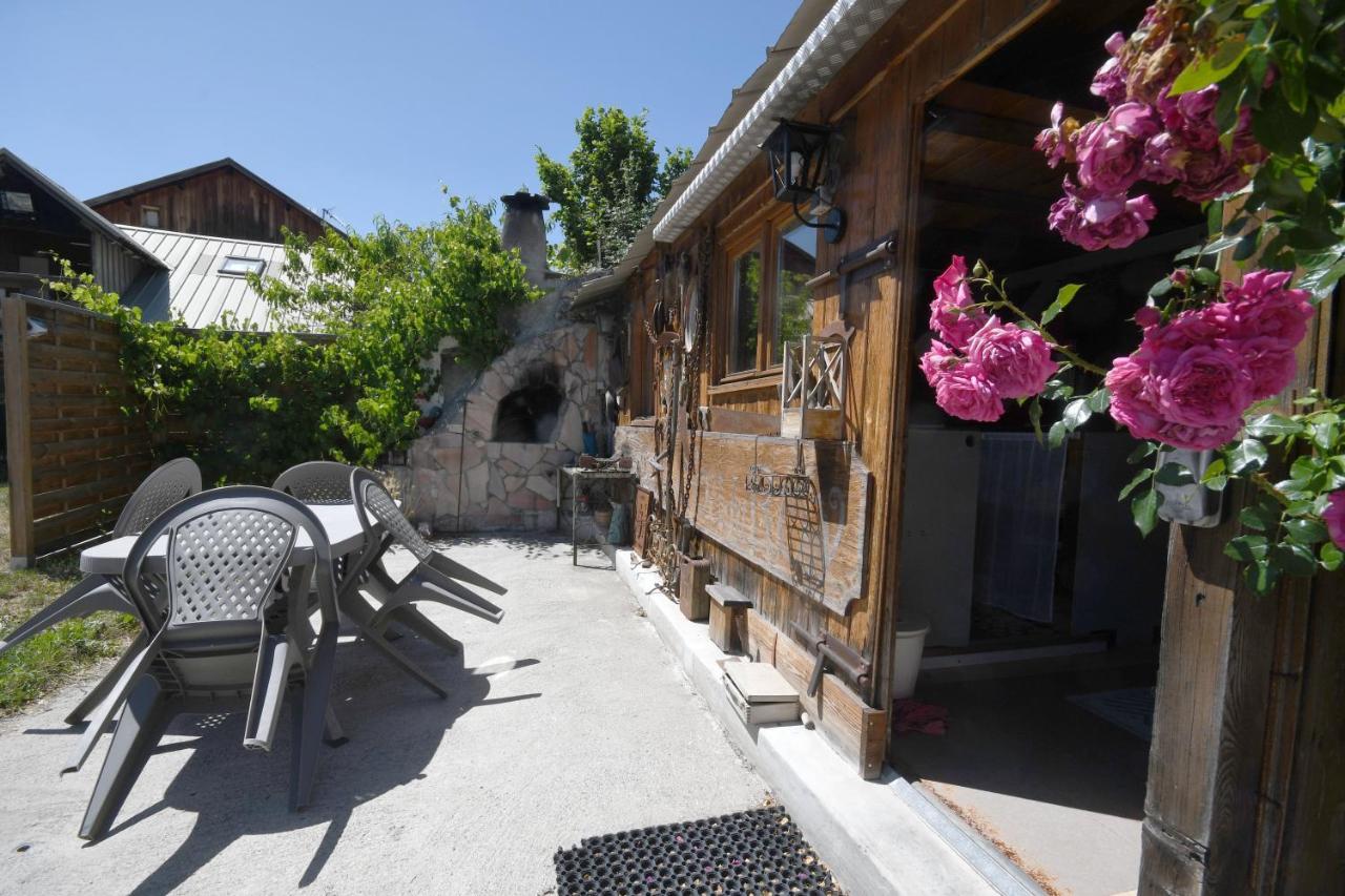 Le Love Chalet Des Alpes Guillestre Εξωτερικό φωτογραφία
